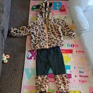 Kidgets Leopard Print Hoodie & Black Leggings Set - Cream/Black